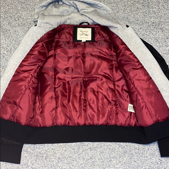 Bomber jacket. - Picture 3 of 3